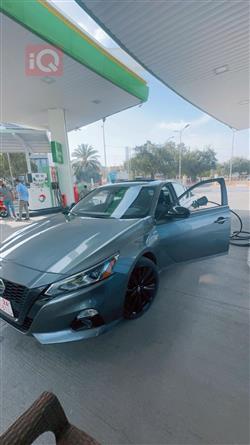 نيسان ألتيما
